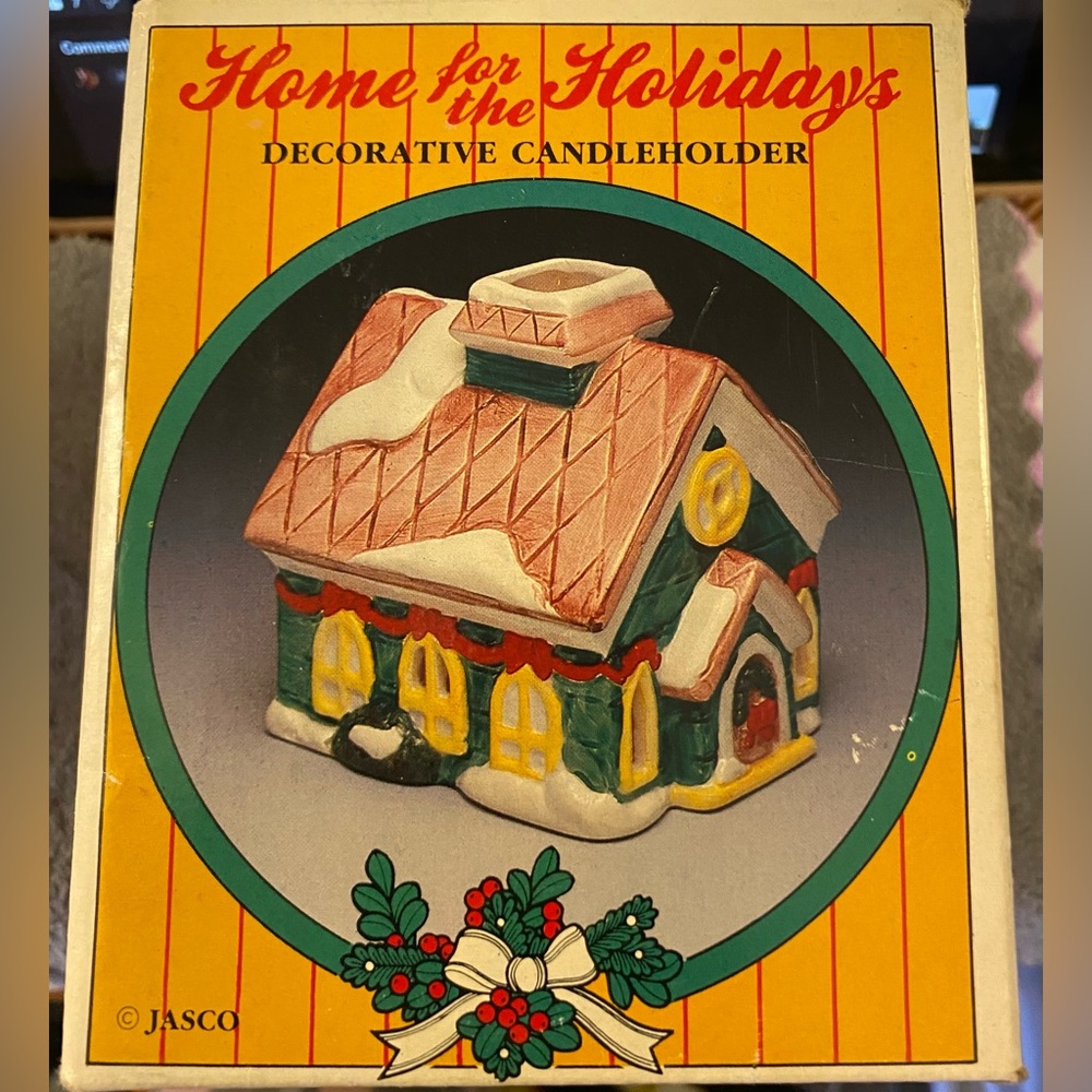 Ceramic Winter house “Home for the Holidays” vintage tealite by jasco w/ og box!